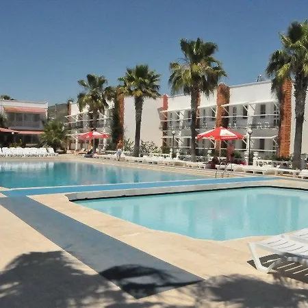 Club Arinna Otel 3*