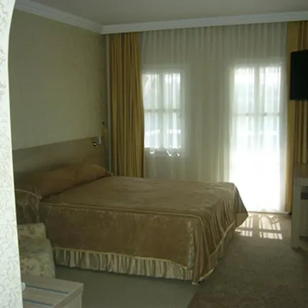 Otel Club Arinna